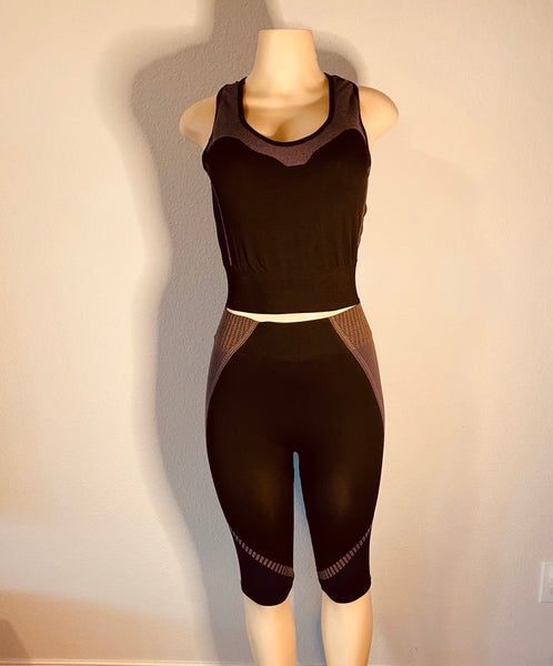 2-piece leggings and crop top set